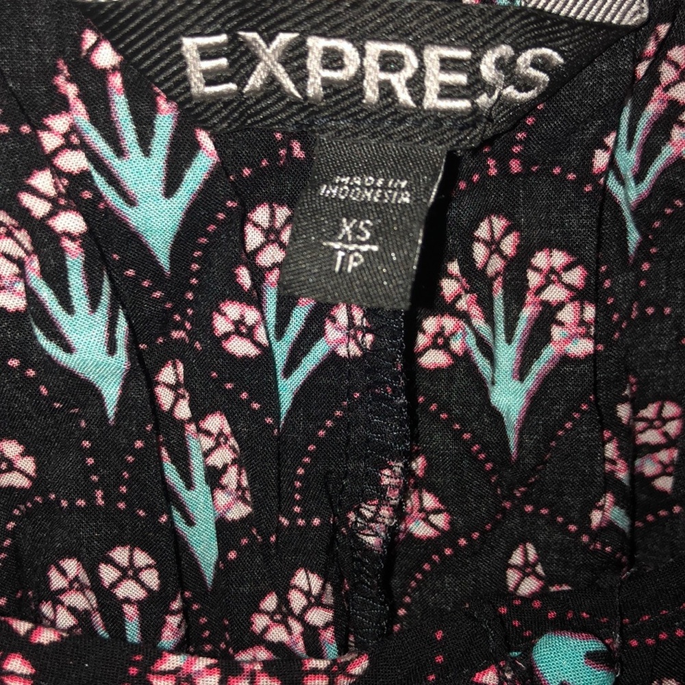 Express Top - Picture 3 of 4